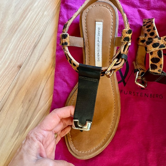 DVF Dion Sandals - Picture 2 of 9